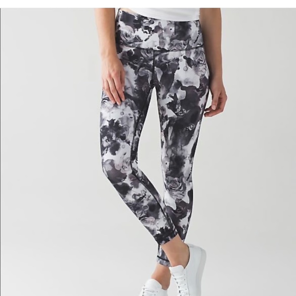 Lululemon Wunder Under Crop